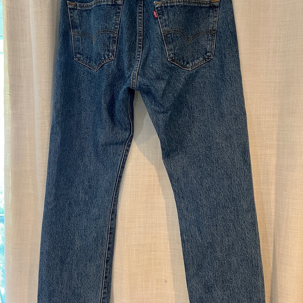 Vintage Levi’s 501 Blue Straight Leg Jeans with Classic Style - Picture 4 of 6